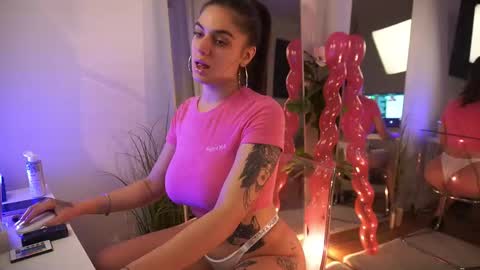 Snapshot of jeniffer_foxx chatting on 30, 9, 2025 jeniffer_foxx online show from 30, 9, 2025