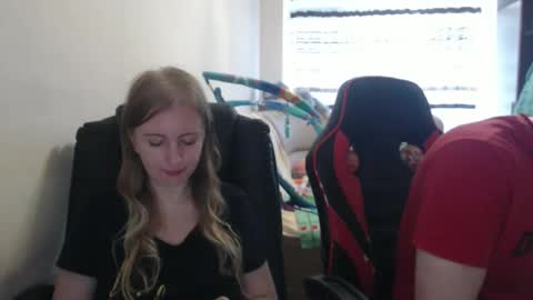 JenisAndPeter online show from 23, 9, 2025