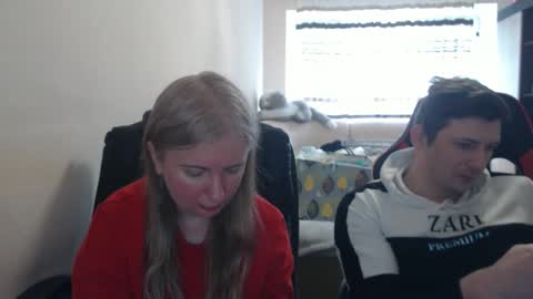 JenisAndPeter online show from 11, 4, 2026