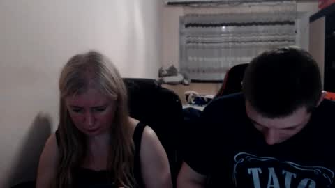 Snapshot of jenisandpeter chatting on 6, 6, 2026 JenisAndPeter online show from 6, 6, 2026