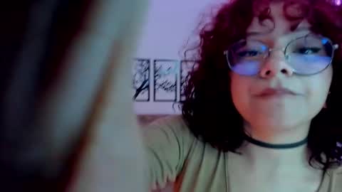 Snapshot of jenn_cg chatting on 10, 3, 2025 jenn online show from 10, 3, 2025