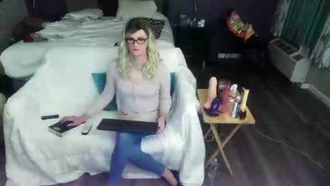 Snapshot of jennacd4life chatting on 16, 11, 2025 Jenna Cross online show from 16, 11, 2025