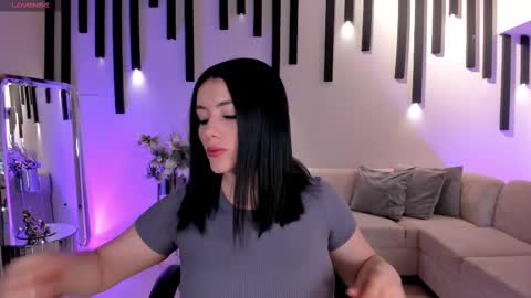 Snapshot of jennaolson chatting on 19, 2, 2025 Jenna Olson online show from 19, 2, 2025