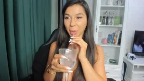 Jennasweetass online show from 1, 7, 2026