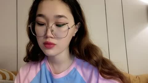 Snapshot of jennatyan chatting on 6, 6, 2026 JENNA online show from 6, 6, 2026