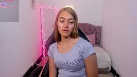 Snapshot of jenner_tay chatting on 10, 7, 2026 jenner online show from 10, 7, 2026