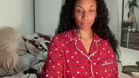 Snapshot of jenni_cash chatting on 17, 12, 2024 Mistress Jenni online show from 17, 12, 2024