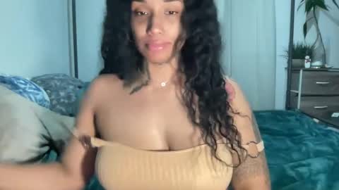 Snapshot of jenni_cash chatting on 9, 1, 2025 Mistress Jenni online show from 9, 1, 2025