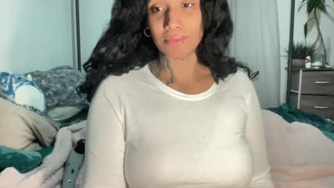 Snapshot of jenni_cash chatting on 18, 1, 2025 Mistress Jenni online show from 18, 1, 2025