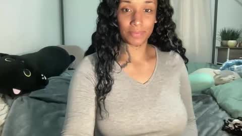 Snapshot of jenni_cash chatting on 4, 3, 2025 Mistress Jenni online show from 4, 3, 2025