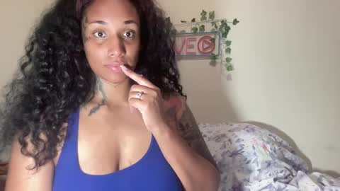Snapshot of jenni_cash chatting on 21, 9, 2025 Mistress Jenni online show from 21, 9, 2025