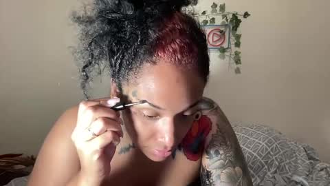 Snapshot of jenni_cash chatting on 28, 9, 2025 Mistress Jenni online show from 28, 9, 2025