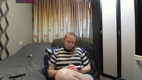 Snapshot of jennideep chatting on 11, 4, 2026 JenniDeep online show from 11, 4, 2026