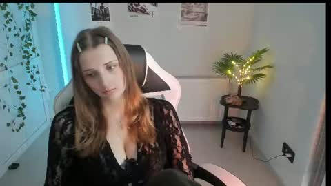 Snapshot of jenniestar chatting on 7, 7, 2026 Karla online show from 7, 7, 2026