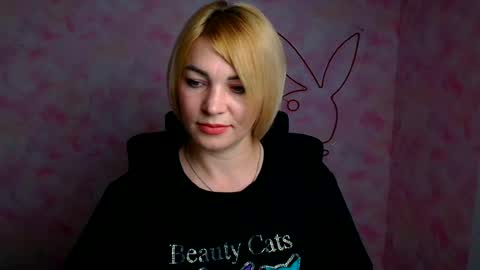 Snapshot of jennifer_cuttie chatting on 23, 6, 2026 Jennifer online show from 23, 6, 2026