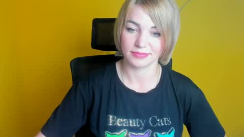 Snapshot of jennifer_cuttie chatting on 1, 7, 2026 Jennifer online show from 1, 7, 2026