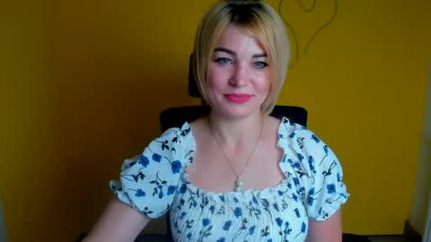 Snapshot of jennifer_cuttie chatting on 3, 8, 2026 Jennifer online show from 3, 8, 2026