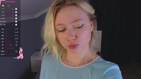 Snapshot of jennifer_mathis chatting on 29, 10, 2025 jennifer_mathis online show from 29, 10, 2025