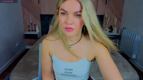 Jennifer Perezz online show from 31, 5, 2026