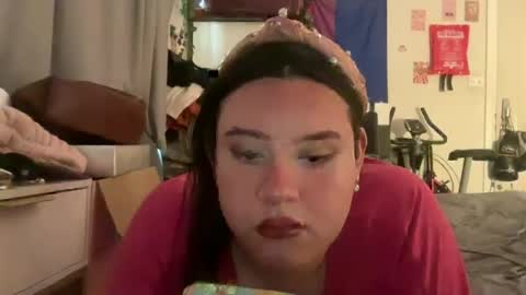 Snapshot of jennifer_robbie chatting on 27, 5, 2026 jennifer_robbie online show from 27, 5, 2026