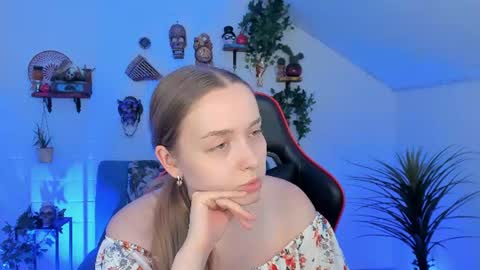 Snapshot of jennifergraces chatting on 10, 7, 2026 Jennifer online show from 10, 7, 2026