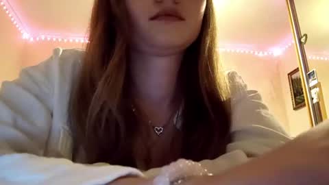 Lizi  online show from 4, 8, 2026