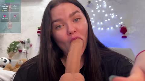 Mila online show from 25, 12, 2024