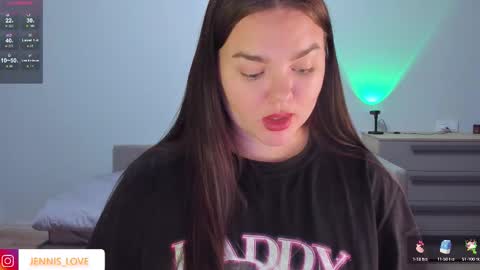 Mila online show from 6, 10, 2025