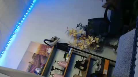 Snapshot of jenny20_xxx chatting on 2, 5, 2026 PRETTY JENNY online show from 2, 5, 2026