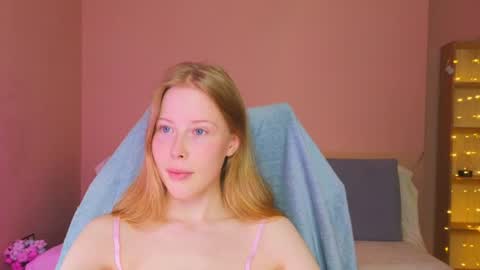 Snapshot of jenny_angelok chatting on 13, 7, 2026 Next broadcast on December 05 subject to change online show from 13, 7, 2026