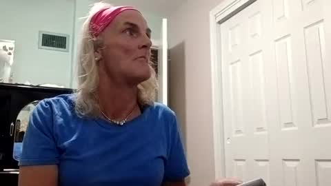 Snapshot of jennywomacks chatting on 1, 7, 2026 jennywomacks online show from 1, 7, 2026
