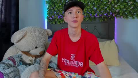 jero independent model online show from 2, 12, 2024