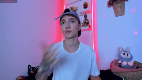 jero independent model online show from 29, 10, 2025