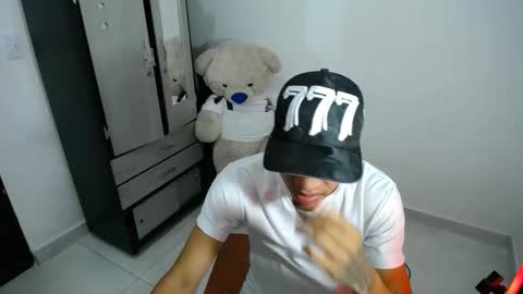 Snapshot of jersiherberth chatting on 8, 5, 2026 jersiherberth online show from 8, 5, 2026