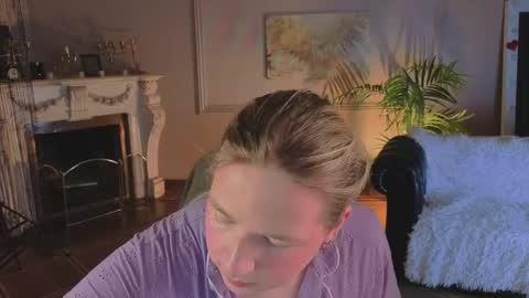 Snapshot of jes_solar chatting on 25, 4, 2026 jes_solar online show from 25, 4, 2026