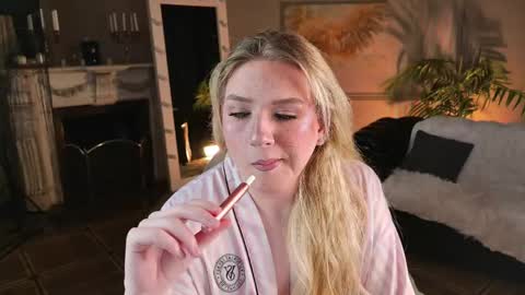 Snapshot of jes_solar chatting on 19, 5, 2026 jes_solar online show from 19, 5, 2026
