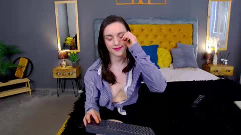 Jessica White online show from 18, 5, 2026