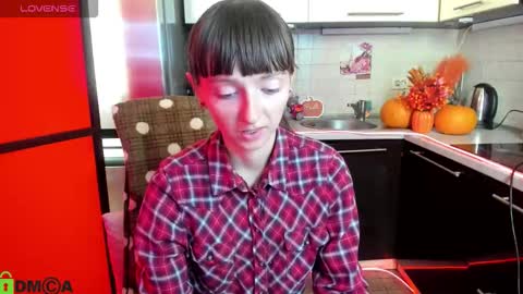 jessicaforris online show from 25, 9, 2025