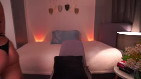 Snapshot of jessideen chatting on 25, 12, 2024 Jessica online show from 25, 12, 2024