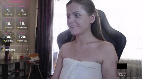 Snapshot of jessiemays chatting on 6, 6, 2026 Jess online show from 6, 6, 2026