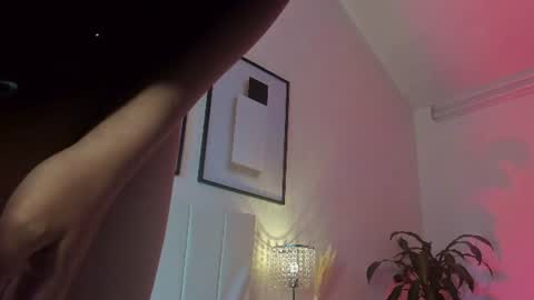 Jessie  online show from 17, 7, 2026