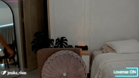    online show from 8, 3, 2026