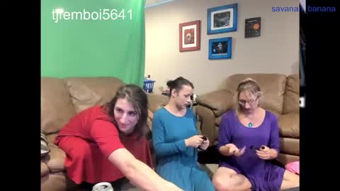 Snapshot of jessyboi0504 chatting on 3, 11, 2025 seductress Cyber Succubus online show from 3, 11, 2025