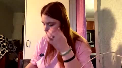 Snapshot of jesusgutzwiller chatting on 31, 5, 2026 Violetta online show from 31, 5, 2026