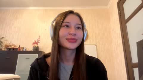 Lynn online show from 17, 10, 2025