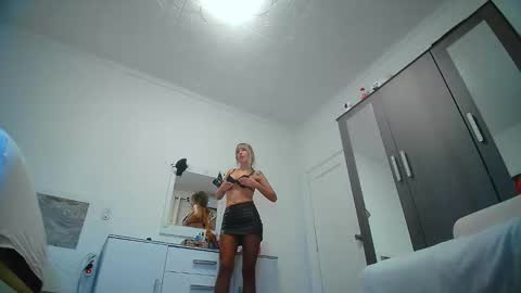 jesy online show from 2, 12, 2025