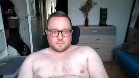 Snapshot of jeuneloup92 chatting on 18, 2, 2026 jeuneloup92 online show from 18, 2, 2026