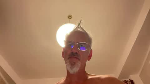 Snapshot of jewlronny chatting on 4, 2, 2025 jewlronny online show from 4, 2, 2025