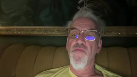 Snapshot of jewlronny chatting on 10, 2, 2025 jewlronny online show from 10, 2, 2025