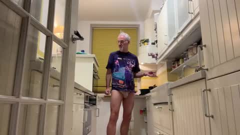 Snapshot of jewlronny chatting on 5, 3, 2025 jewlronny online show from 5, 3, 2025